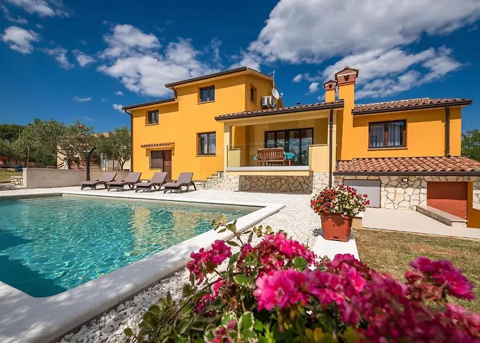 3 Bedroom In Holiday home *