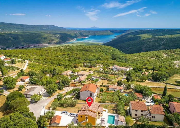 3 Bedroom In Holiday home *